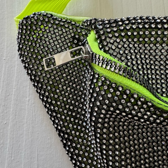 Women’s Crystal Shiny Mesh Clear Fanny Pack with adjustable belt - Picture 3 of 5